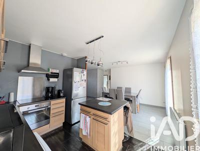 Maison - 76 m² - 3 pièces