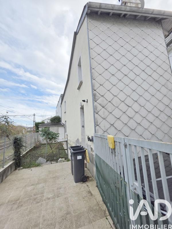 Maison - 93 m² - 4 pièces