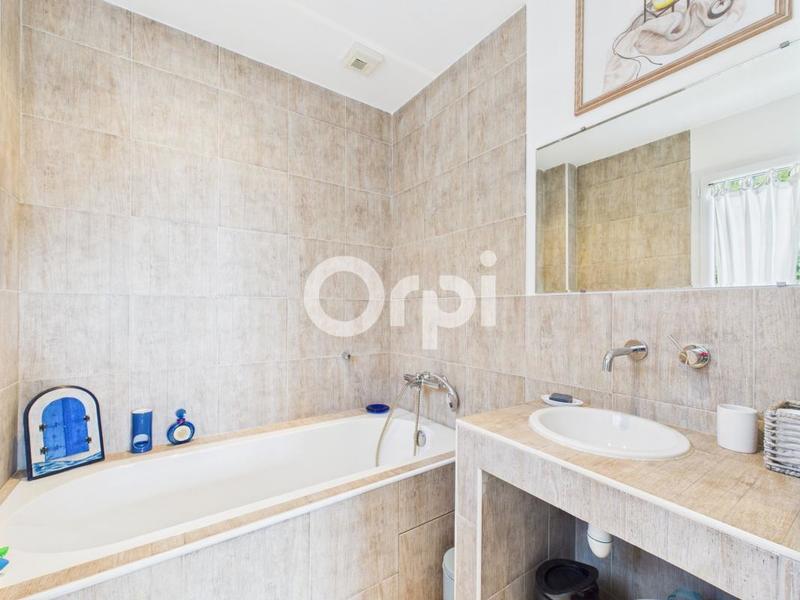 Villa - 170 m² - 6 pièces