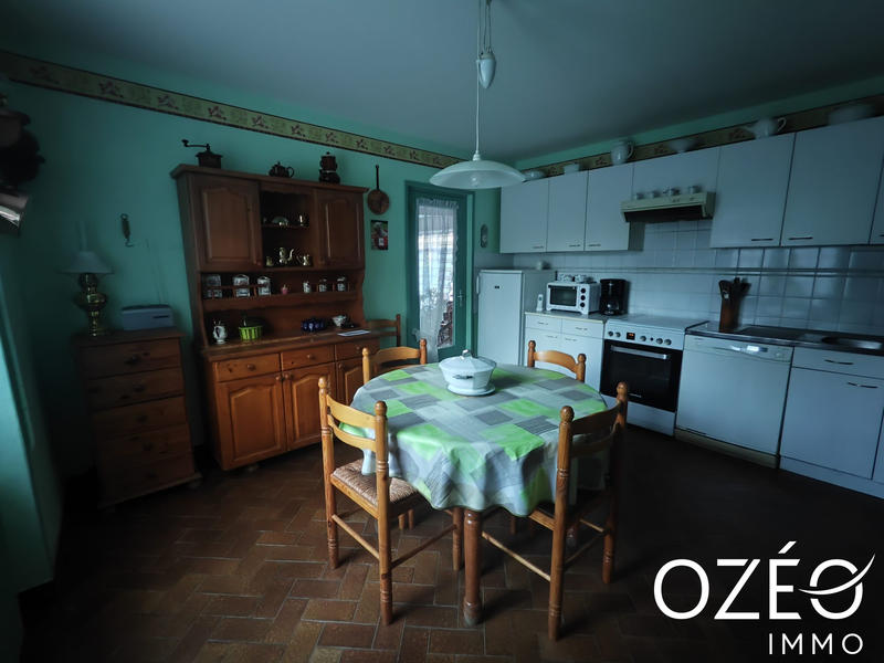 Maison - 200 m² - 10 pièces