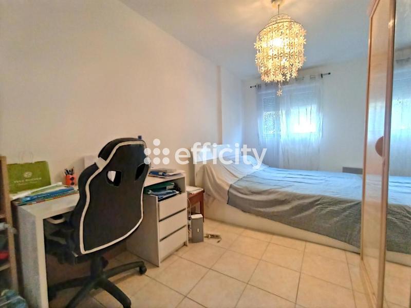 Appartement - 82 m² - 4 pièces