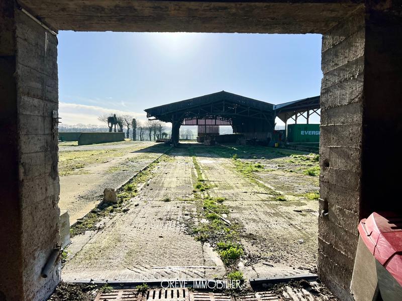 Maison - 200 m² - 2 pièces