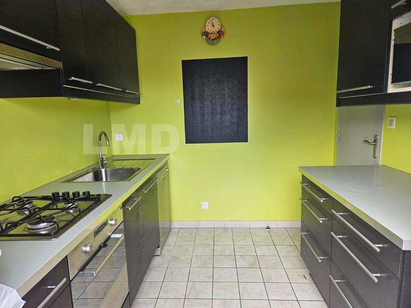 Maison traditionnelle - 70 m² - 4 pièces