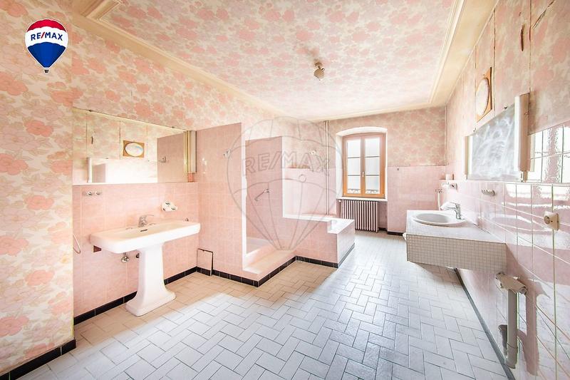 Demeure - 287 m² - 7 pièces