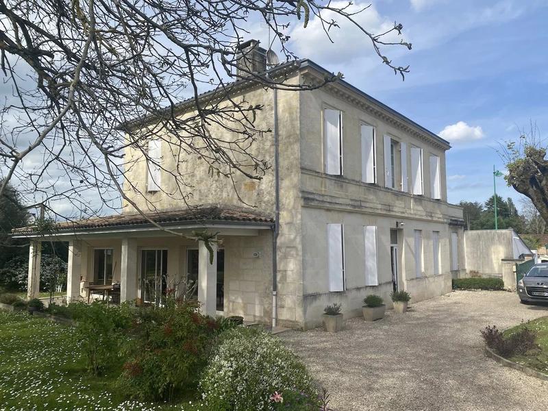 Viager - Maison - 232 m² - 7 pièces