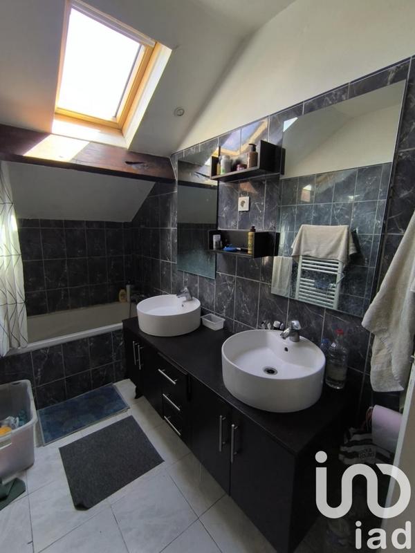 Maison - 160 m² - 9 pièces