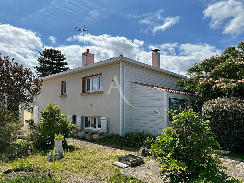 Maison - 162 m² - 6 pièces