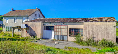 Maison de village - 394 m² - 1 pièce