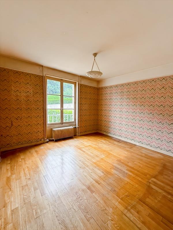 Maison - 155 m² - 6 pièces