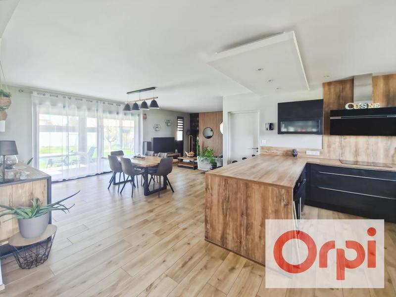 Maison - 93 m² - 4 pièces