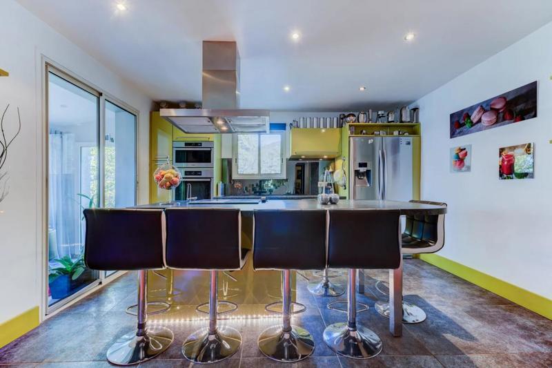 Villa - 159 m² - 6 pièces