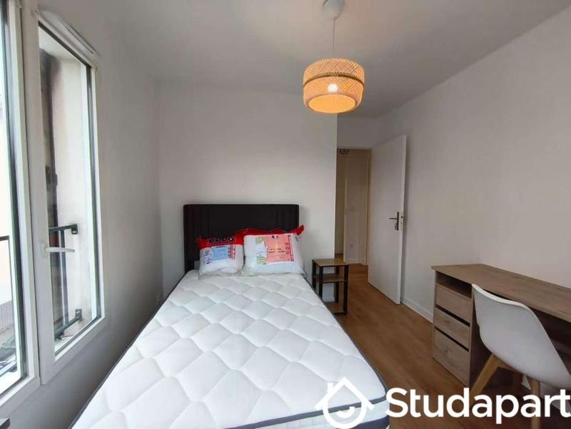 Chambre - 9 m² - 1 pièce