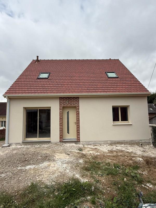 Maison - 95 m² - 5 pièces