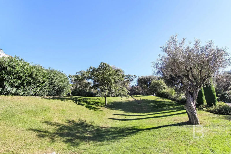 Appartement - 103 m² - 4 pièces