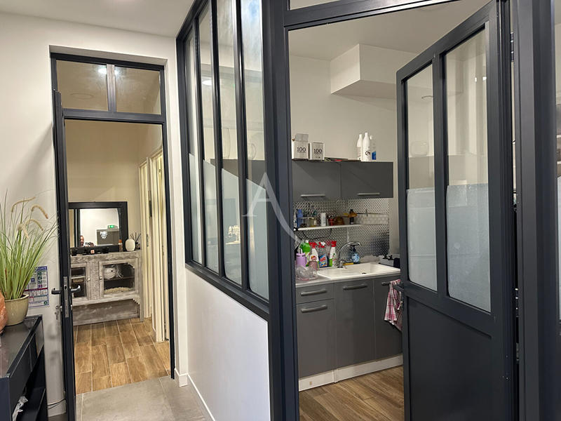 Local commercial - 105 m²