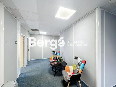 Bureau - 485 m²