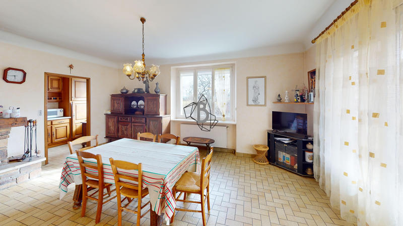 Maison - 90 m² - 4 pièces