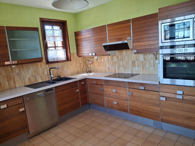 Maison - 140 m² - 6 pièces