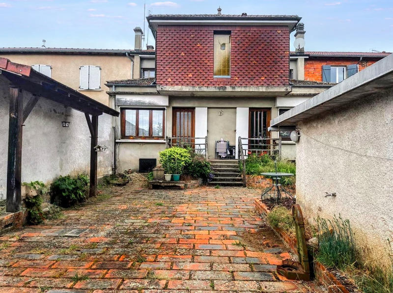 Maison - 163 m² - 7 pièces