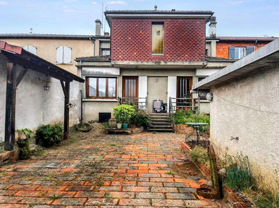 Maison - 163 m² - 7 pièces