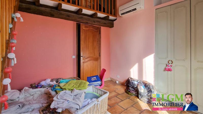 Maison - 345 m² - 8 pièces