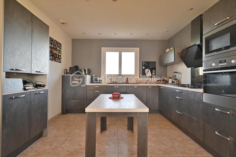 Villa - 160 m² - 7 pièces