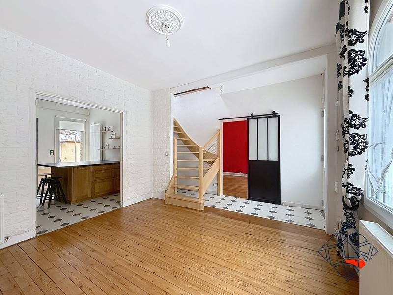 Maison - 97 m² - 5 pièces