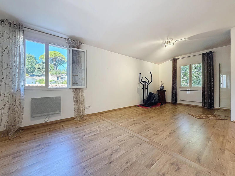 Maison - 190 m² - 5 pièces