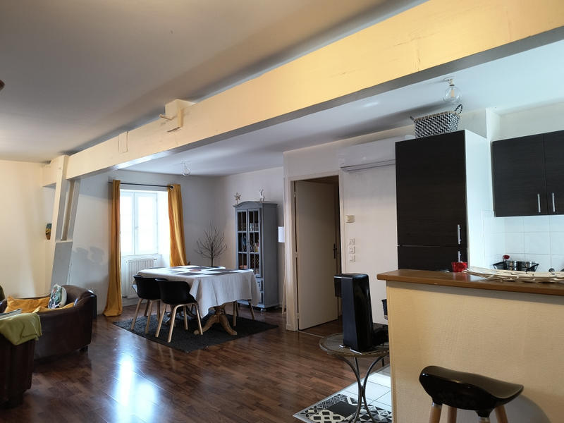 Appartement - 95 m² - 5 pièces