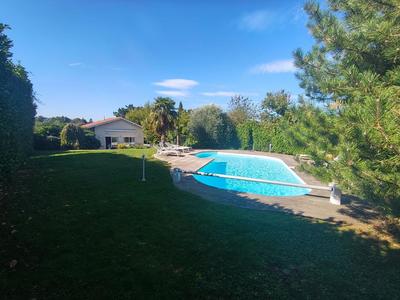 Maison - 108 m² - 4 pièces