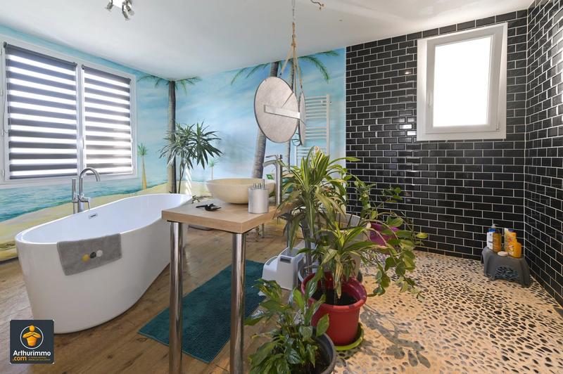 Maison - 125 m² - 5 pièces