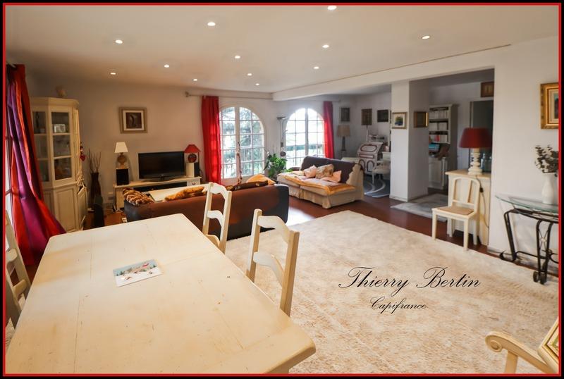 Appartement - 112 m² - 4 pièces