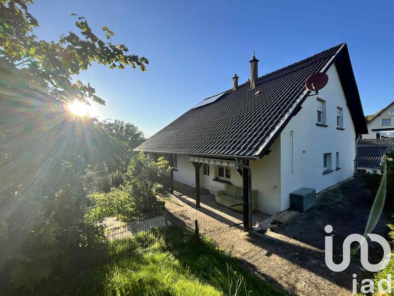 Maison - 198 m² - 6 pièces