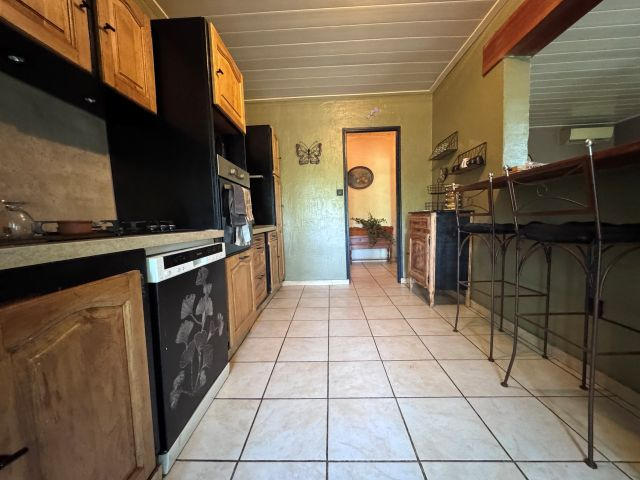 Appartement - 95 m² - 5 pièces