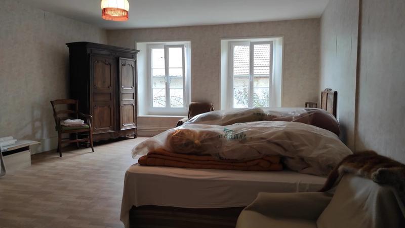 Maison - 242 m² - 8 pièces