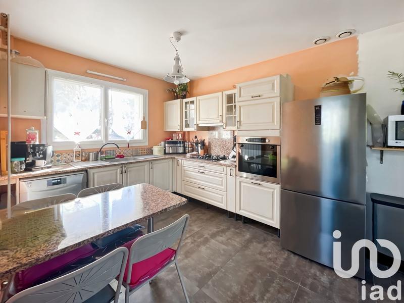 Maison - 200 m² - 8 pièces