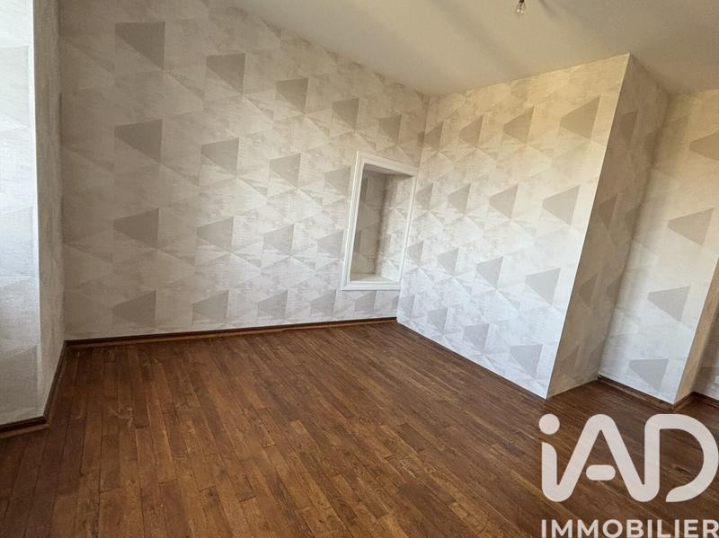 Maison - 198 m² - 8 pièces