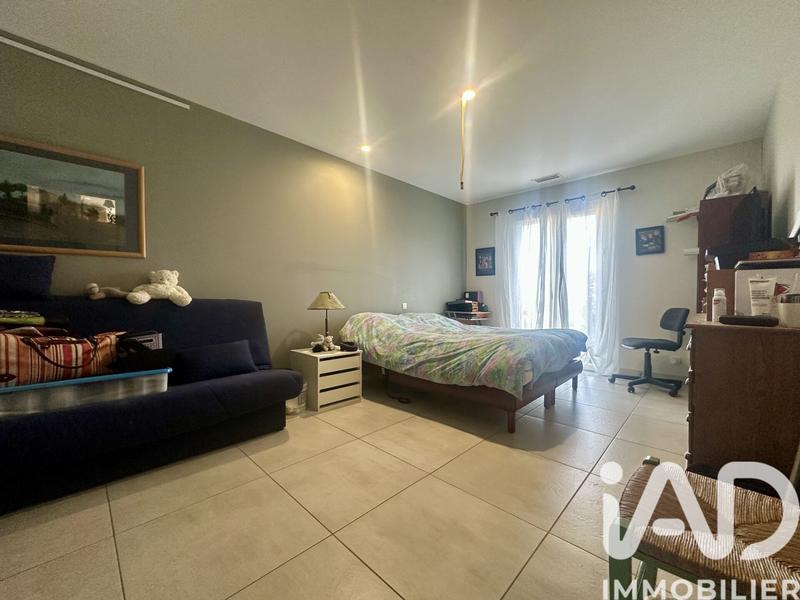 Maison - 210 m² - 5 pièces