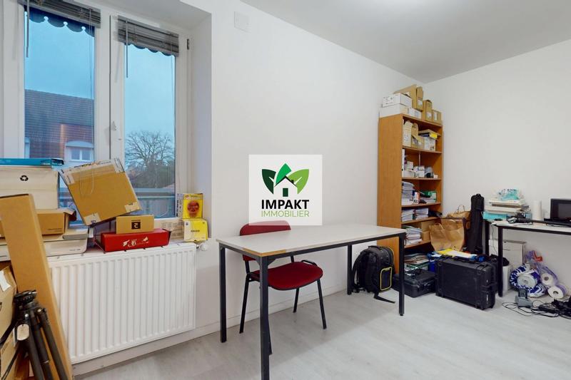 Maison traditionnelle - 139 m² - 9 pièces