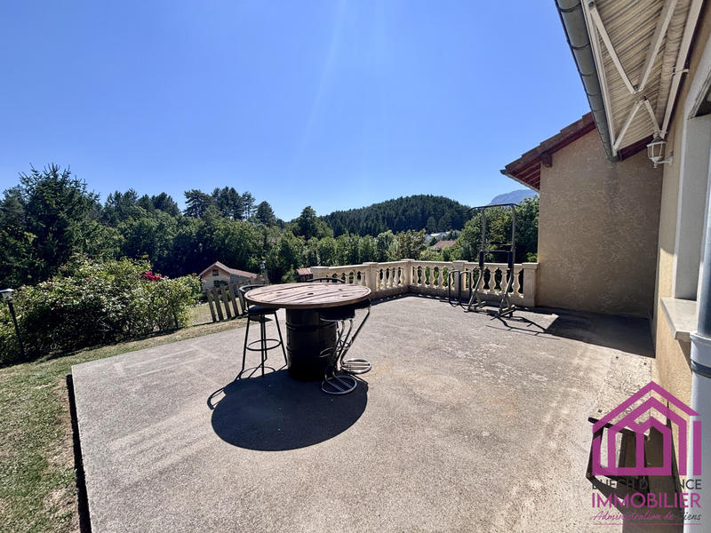 Maison - 106 m² - 5 pièces