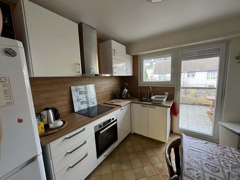 Maison - 90 m² - 5 pièces