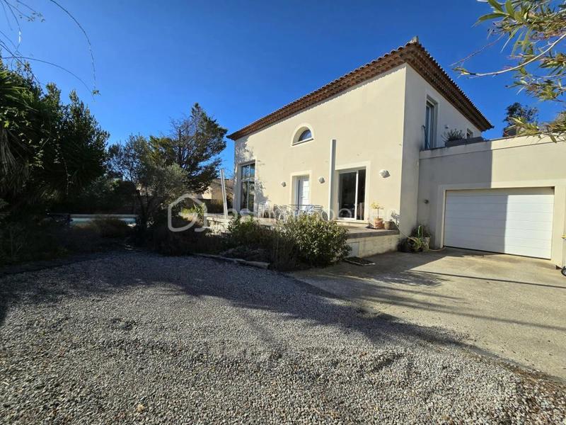 Maison - 182 m² - 4 pièces