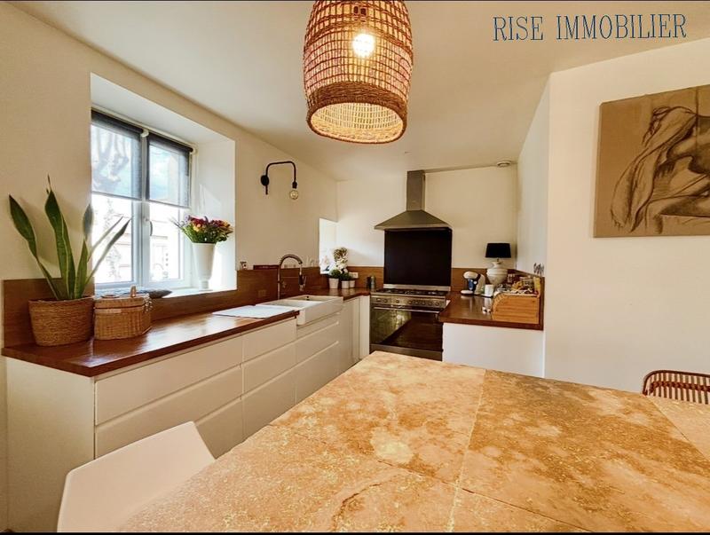 Maison - 199 m² - 6 pièces