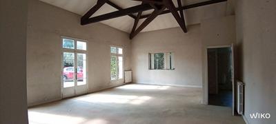 Villa - 258 m² - 5 pièces