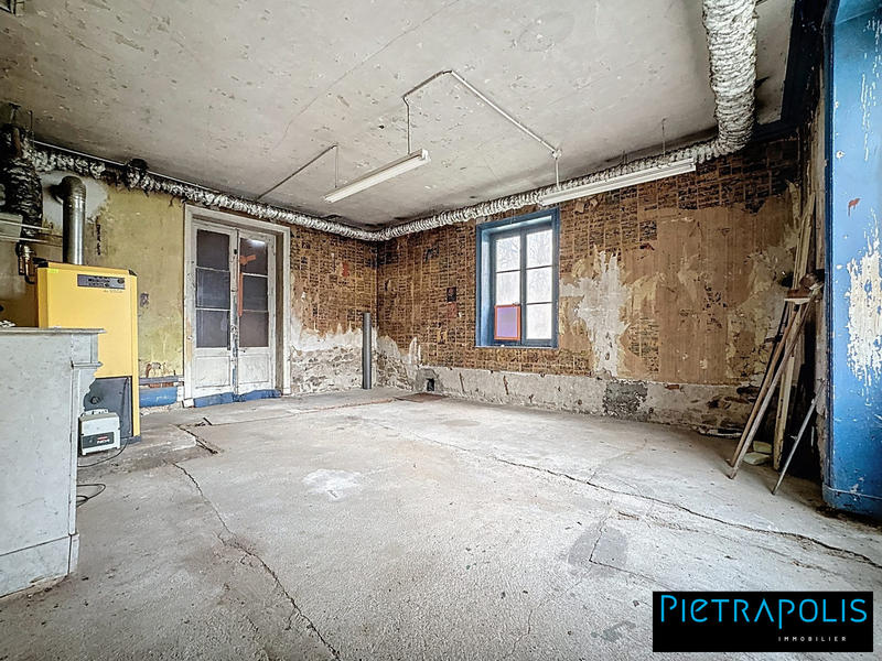 Maison - 320 m² - 7 pièces