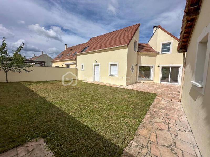 Maison - 149 m² - 6 pièces