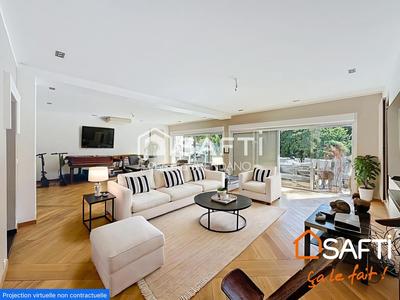 Villa - 200 m² - 8 pièces