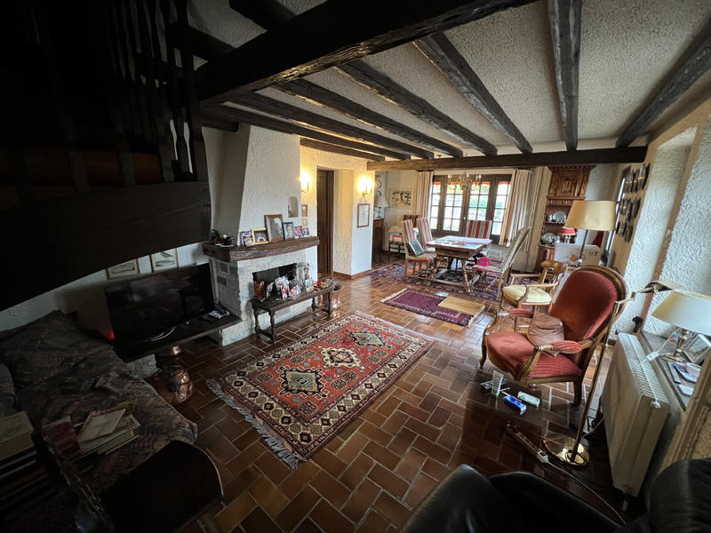 Maison - 185 m² - 8 pièces