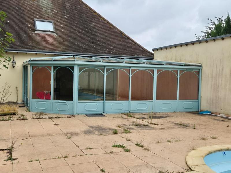 Maison - 460 m² - 14 pièces