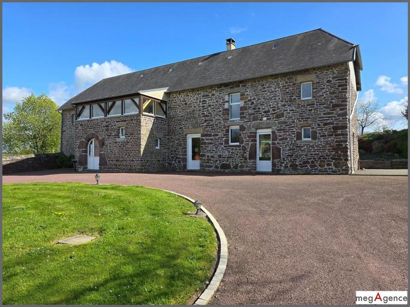 Longère - 220 m² - 10 pièces